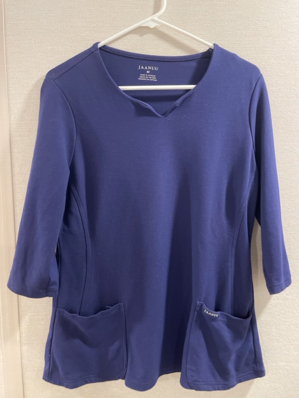 Jaanuu Blue Scrub Top Size M Stretch Medical Nurse Uniform